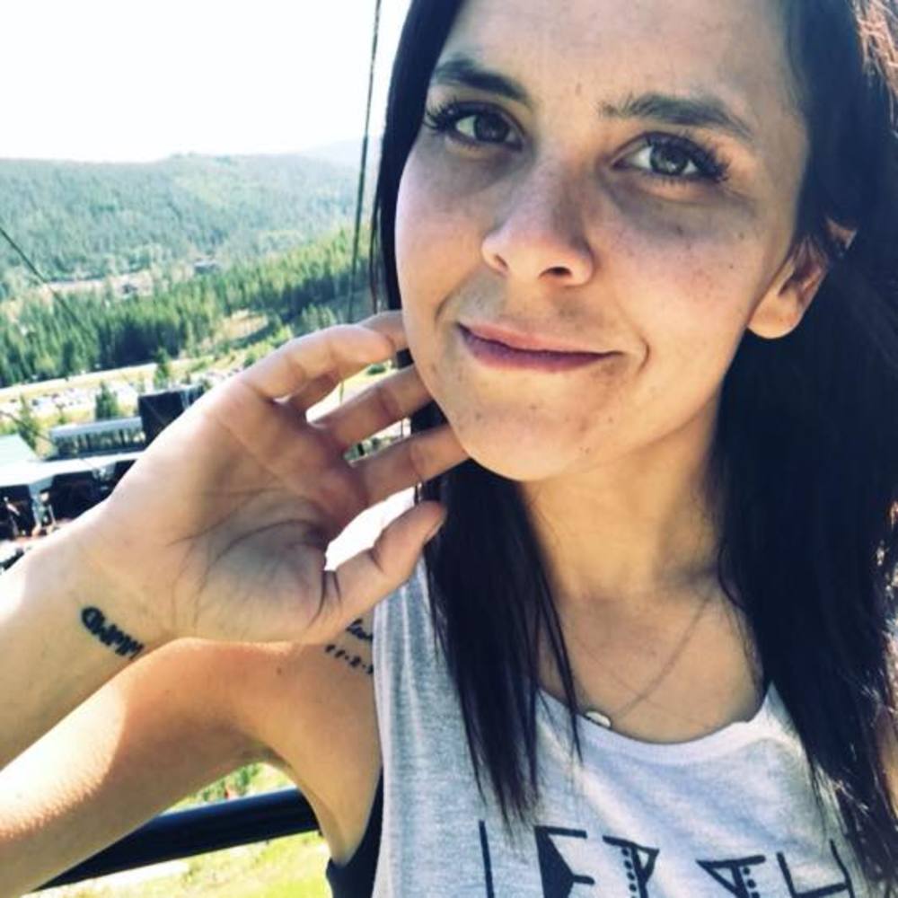 Meet your Posher, Kaya